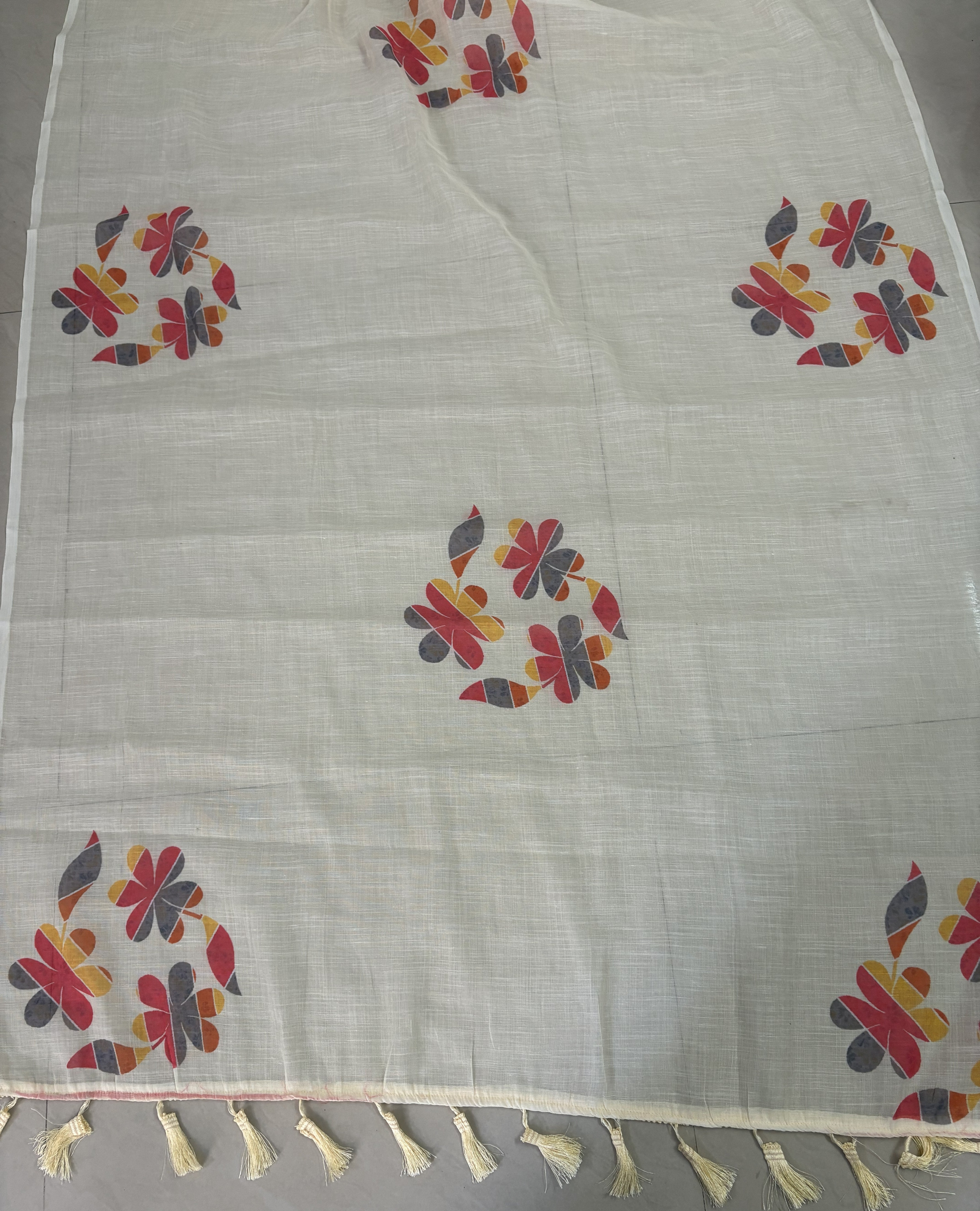 Cream Floral Cotton Saree