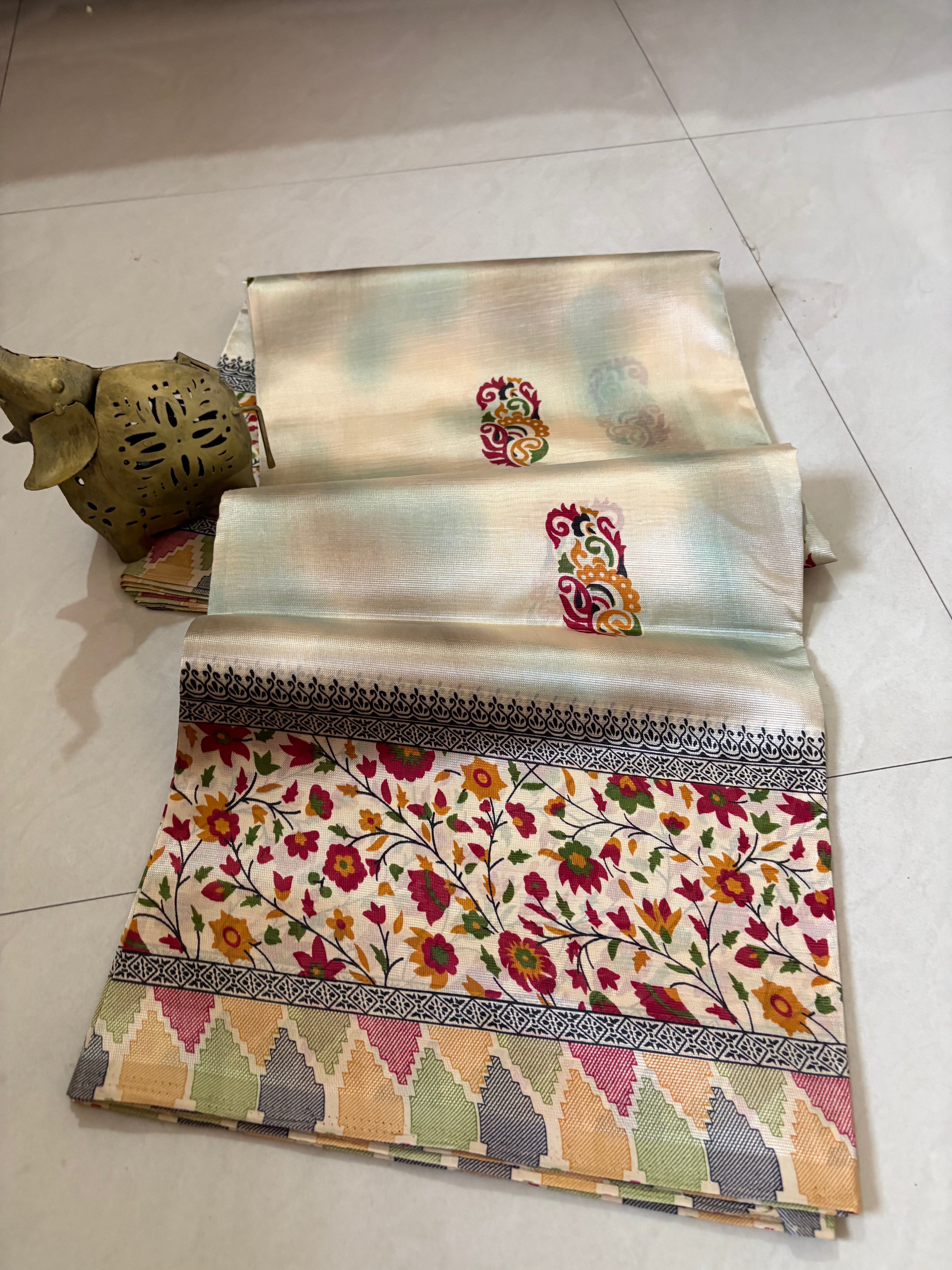 Cream Multicolor Printed Saree