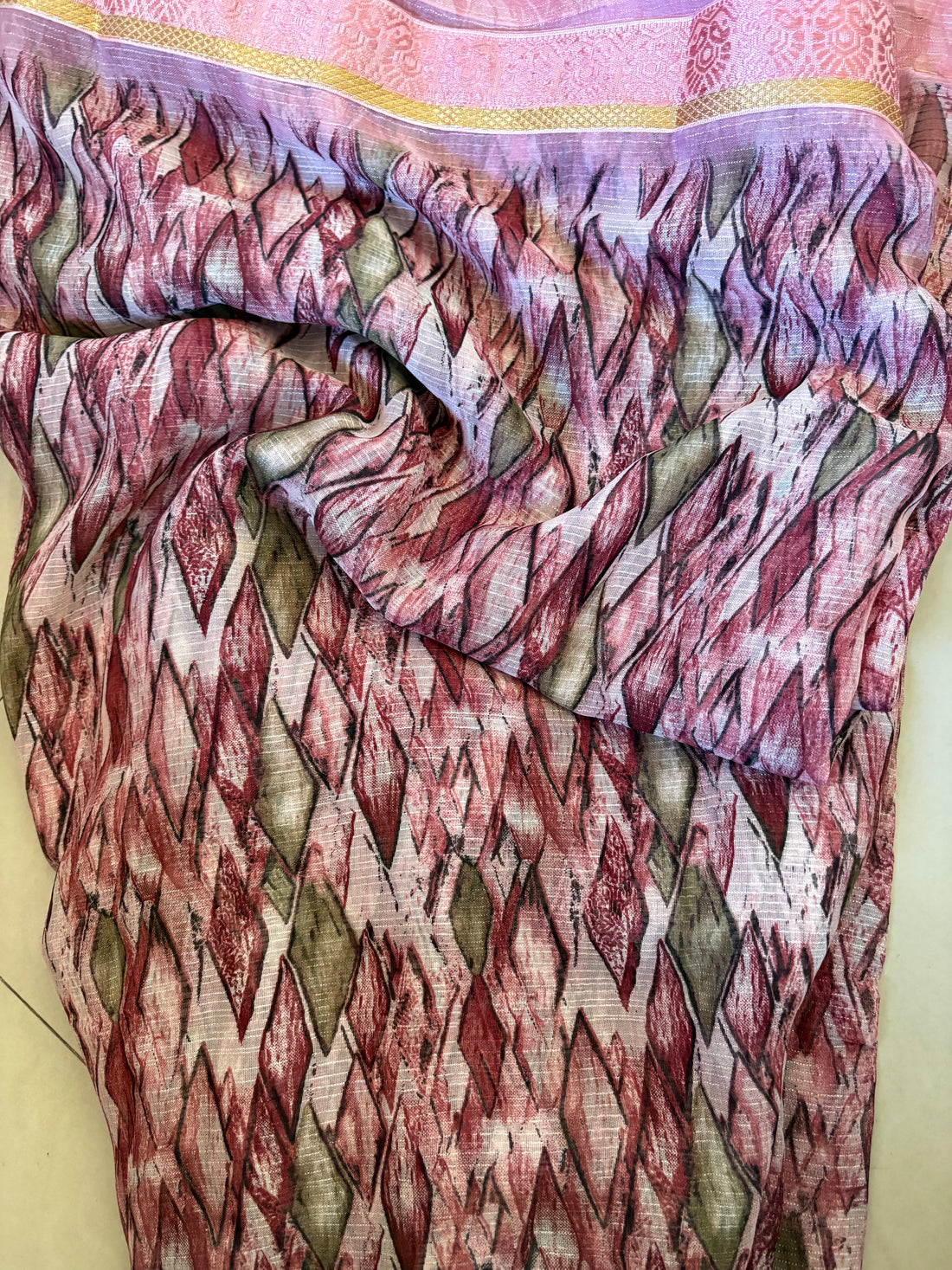 Pink Printed Synthetic Saree