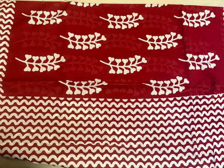 Red White Printed Cotton Mulmul Saree