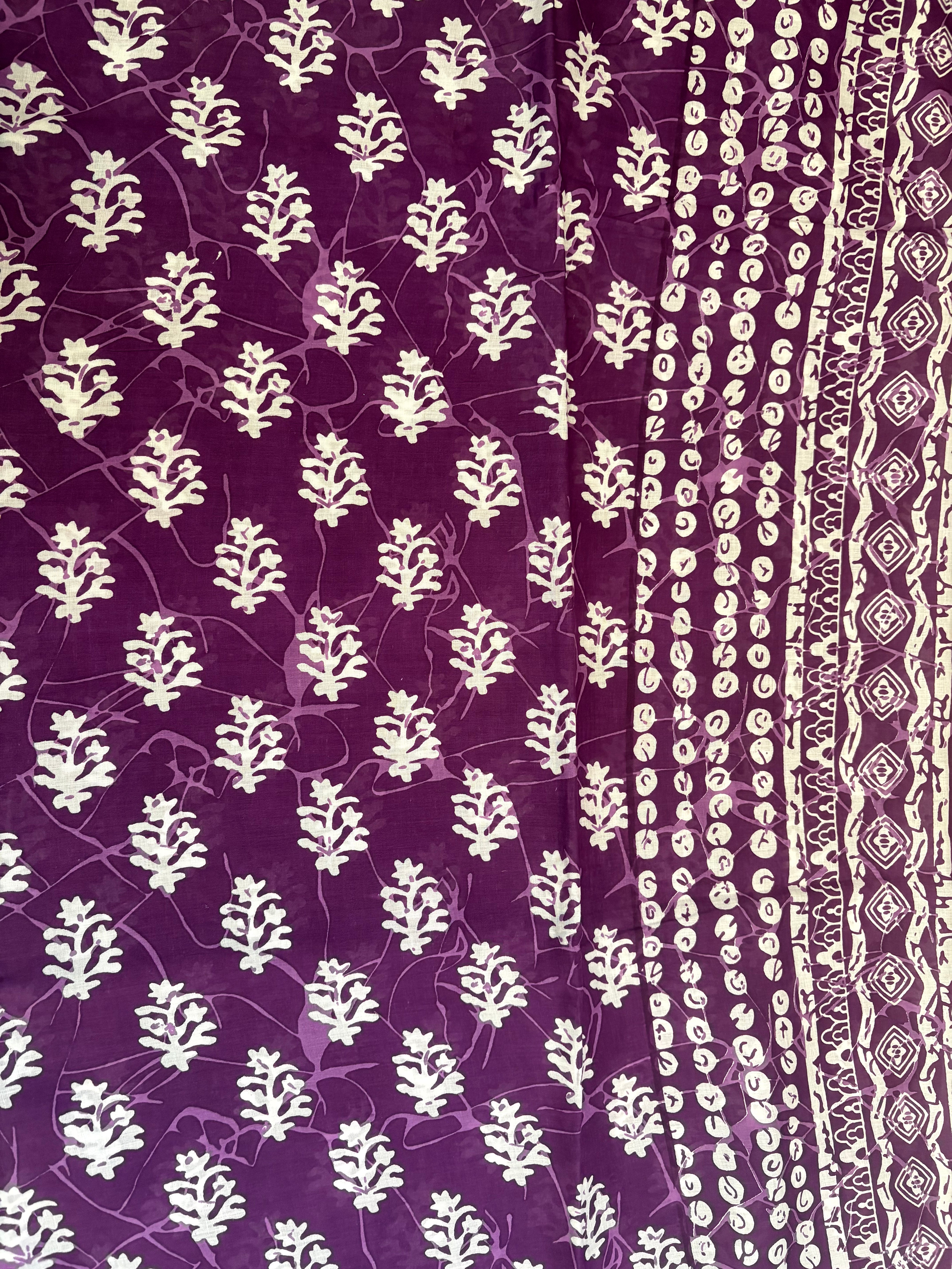 Purple White Leaf Printed Cotton Mulmul Saree