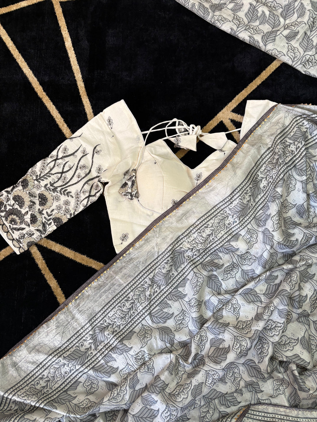 Silver Leaf Serenity saree