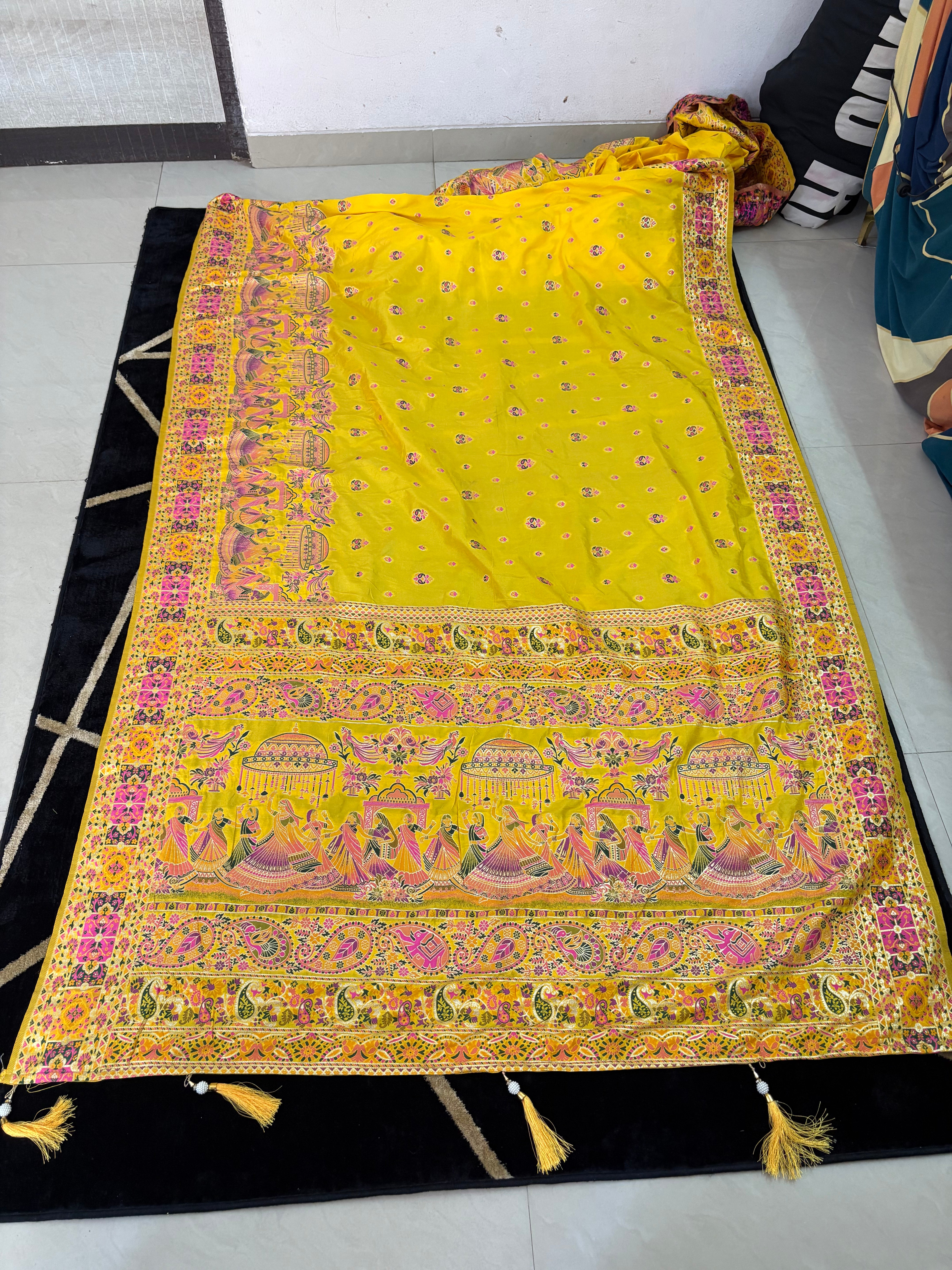 Vasant Bandhani-Style  saree