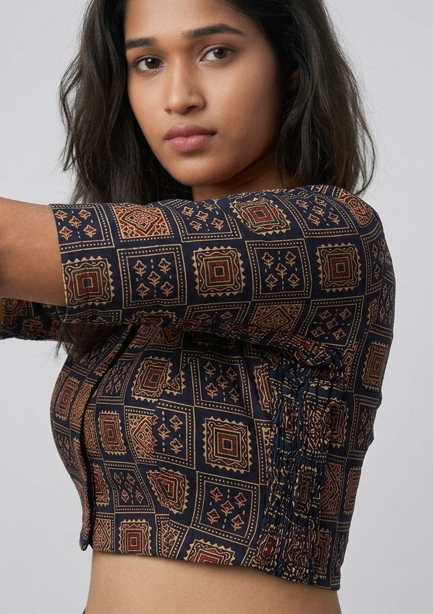 Cotton Side Strechable Blouse (Black)